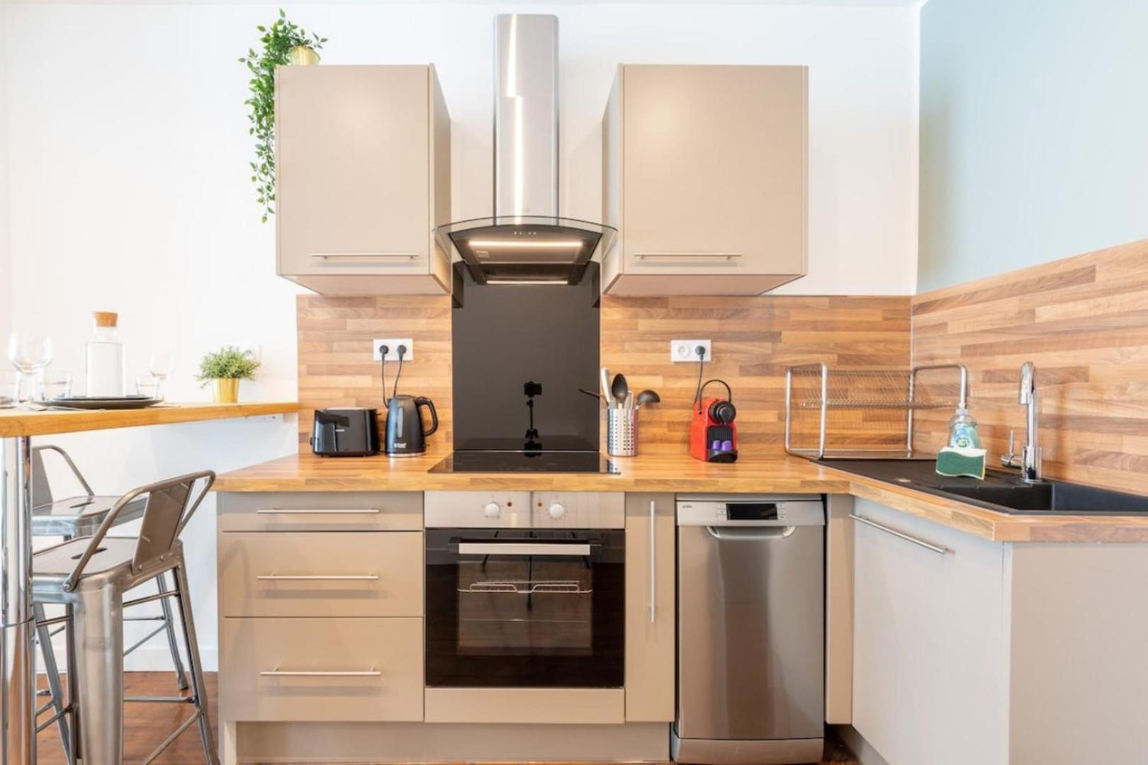 Renovated Apartment 3Bed 2Bath 릴 외부 사진